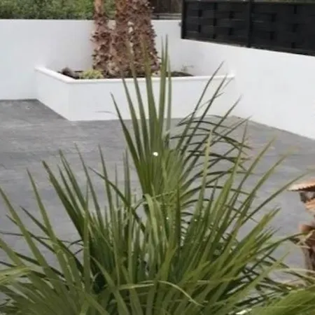 16 Girona * Les Tres Cales