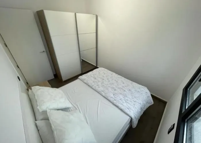 بيت للعطل 16 Girona *