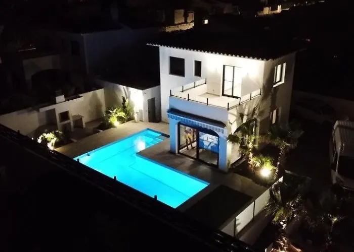 16 Girona بيت للعطل *